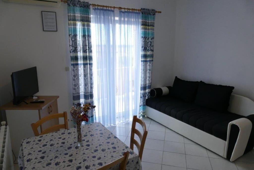 Apartments Jasmin Barbat na Rabu Exterior photo