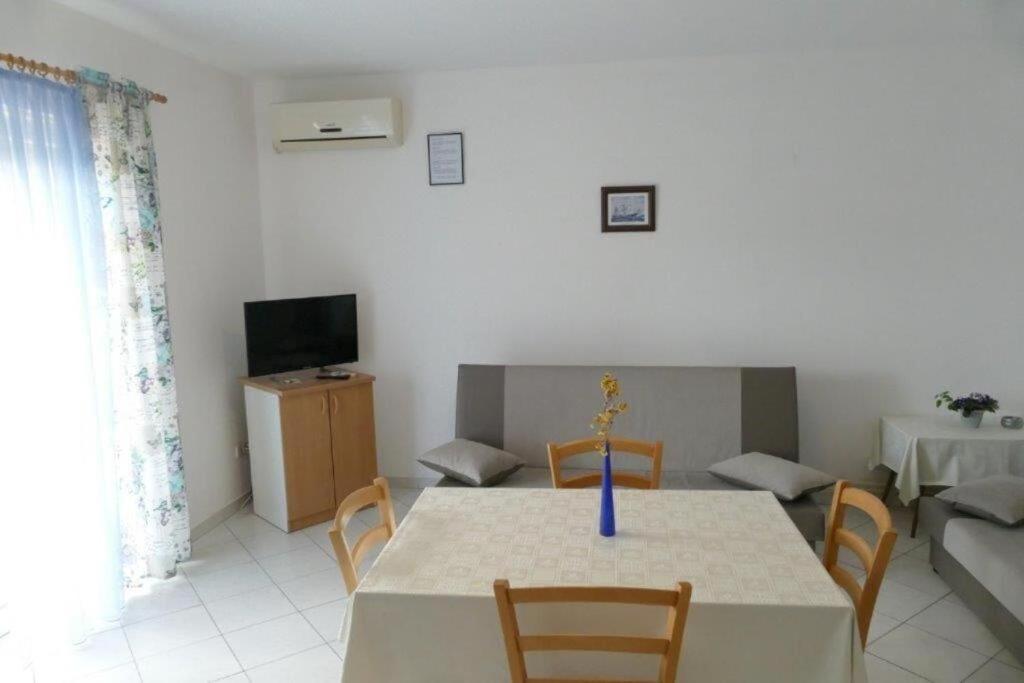 Apartments Jasmin Barbat na Rabu Exterior photo