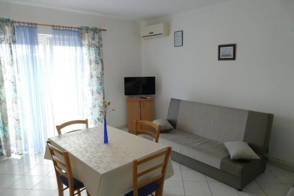 Apartments Jasmin Barbat na Rabu Exterior photo