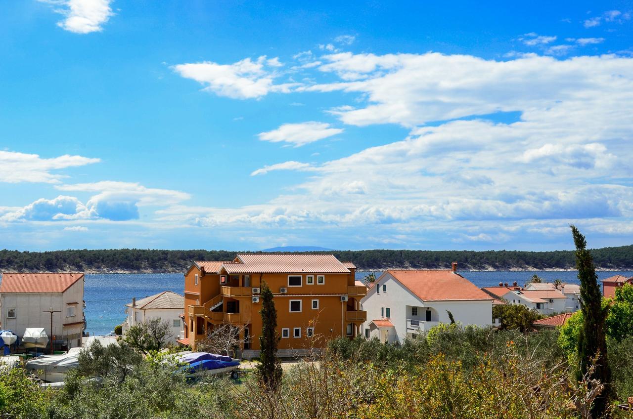 Apartments Jasmin Barbat na Rabu Exterior photo