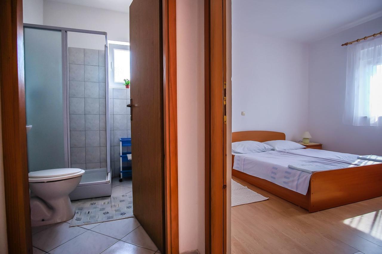 Apartments Jasmin Barbat na Rabu Exterior photo